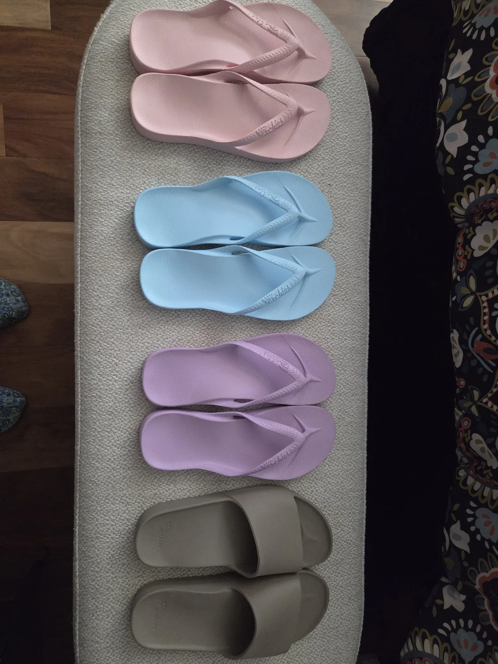 ARCHIES PASTEL.  Flip Flops And Taupe Slides Size 7